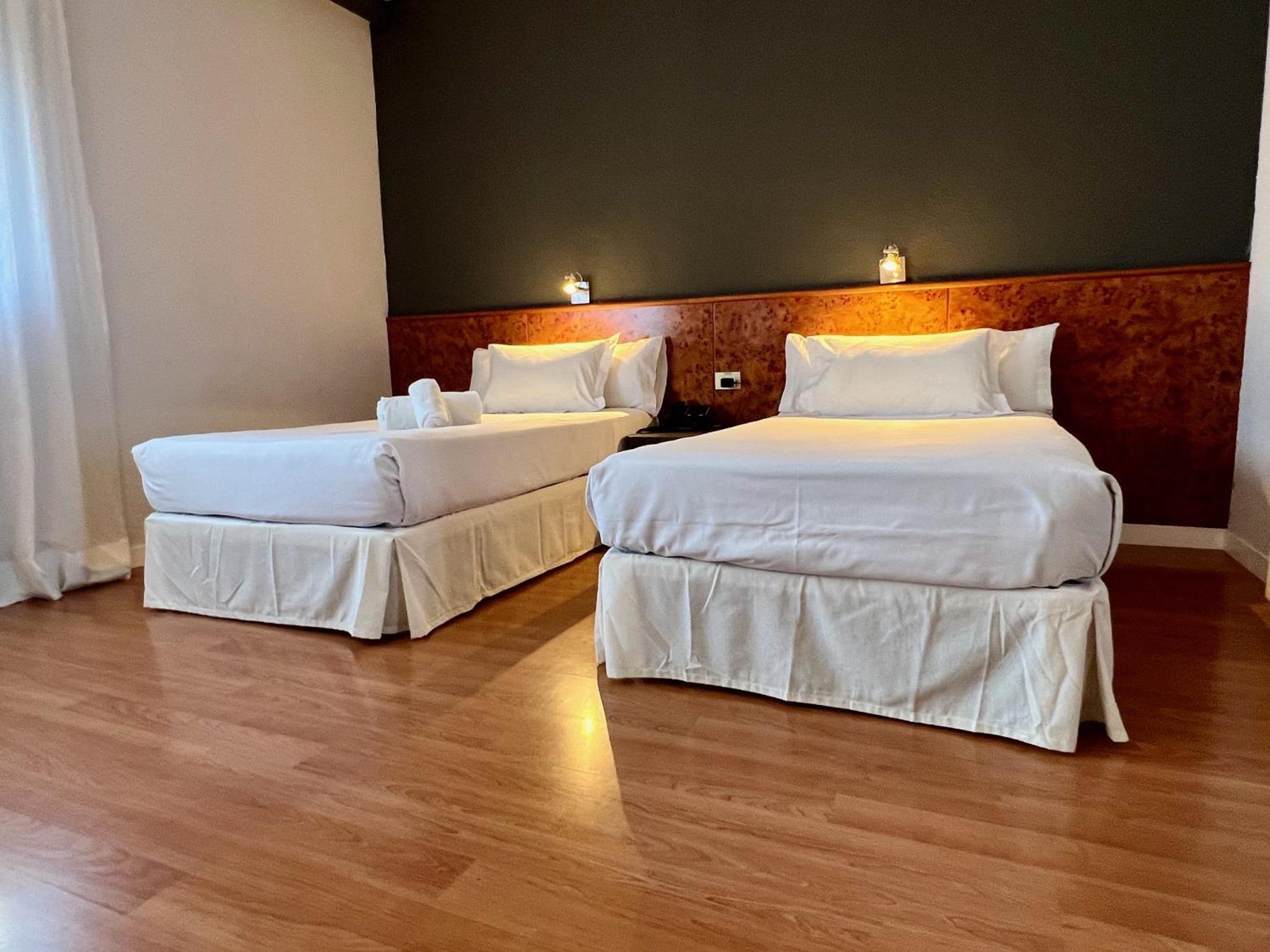 Ap Hotel Madrid Airport エクステリア 写真